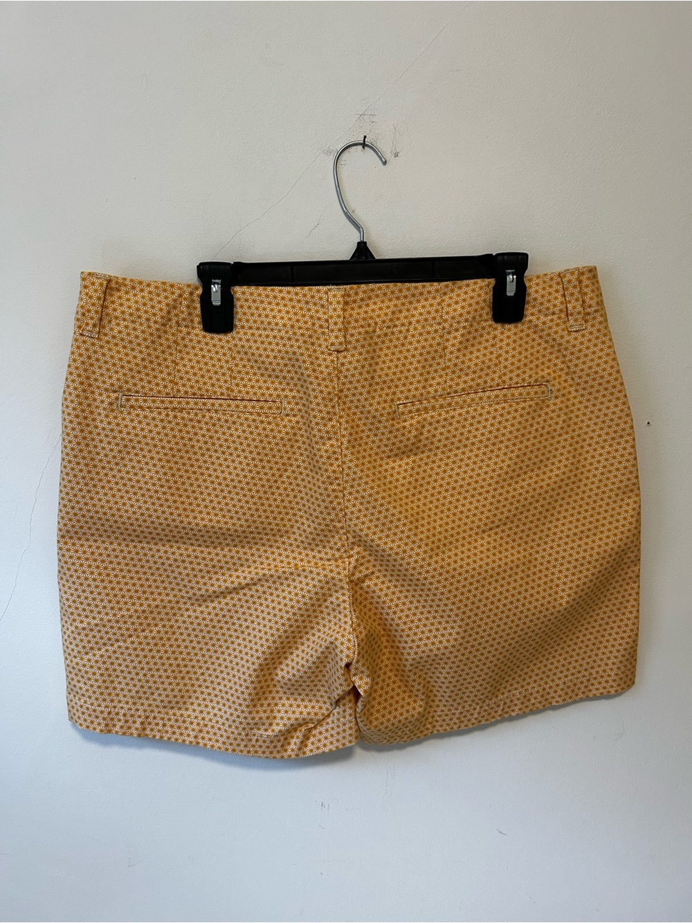 Lee Yellow Micro-Pattern Mid Rise Women's Shorts - Picture 2 of 4